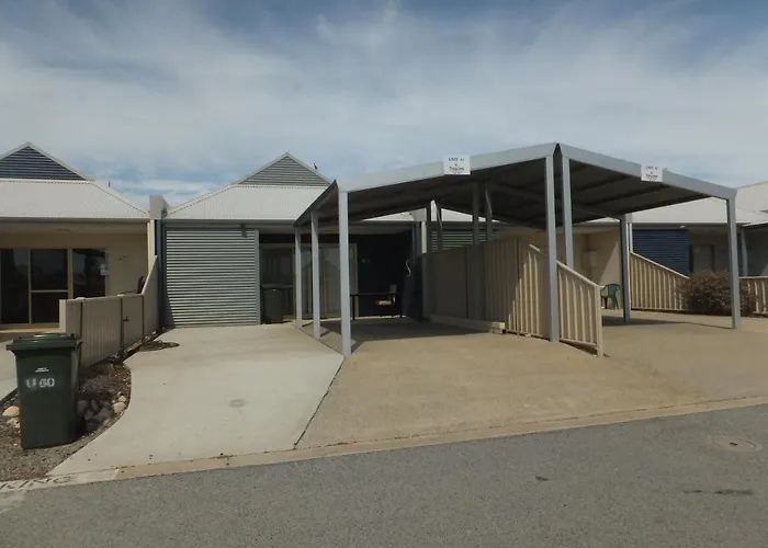 Seafront Unit 60